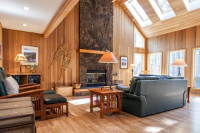  Black Butte Ranch: NW Contemporary  Систерс